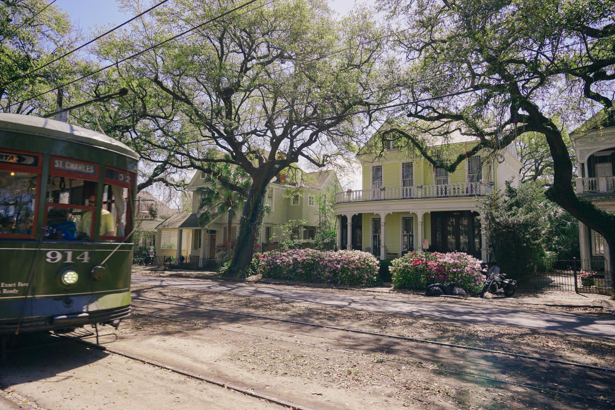 444 St Charles Ave New Orleans