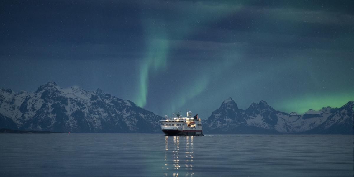 See the northern lights with Hurtigruten Arctic Norway cruise