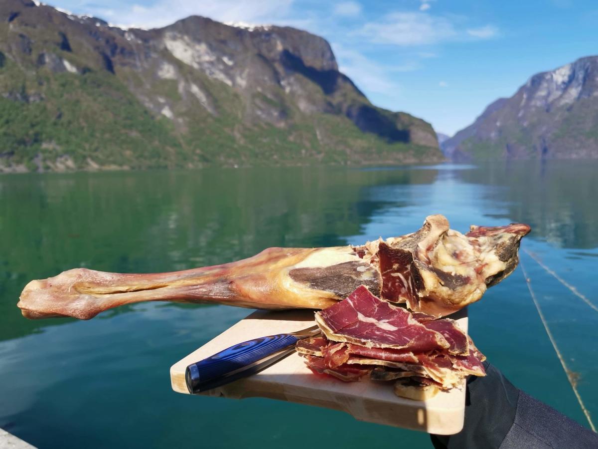 3 Ways To Enjoy The Fenal r Recipe Cured Meat Of Lamb 3-ways-to-enjoy-the-fenal-r-recipe-cured-meat-of-lamb