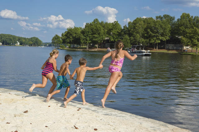Lake Sinclair Kids At Beach