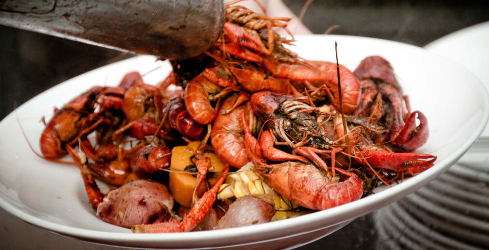 Top 12 Places To Get Crawfish In Houston Find Seafood Restaurants Crawfish In Plate