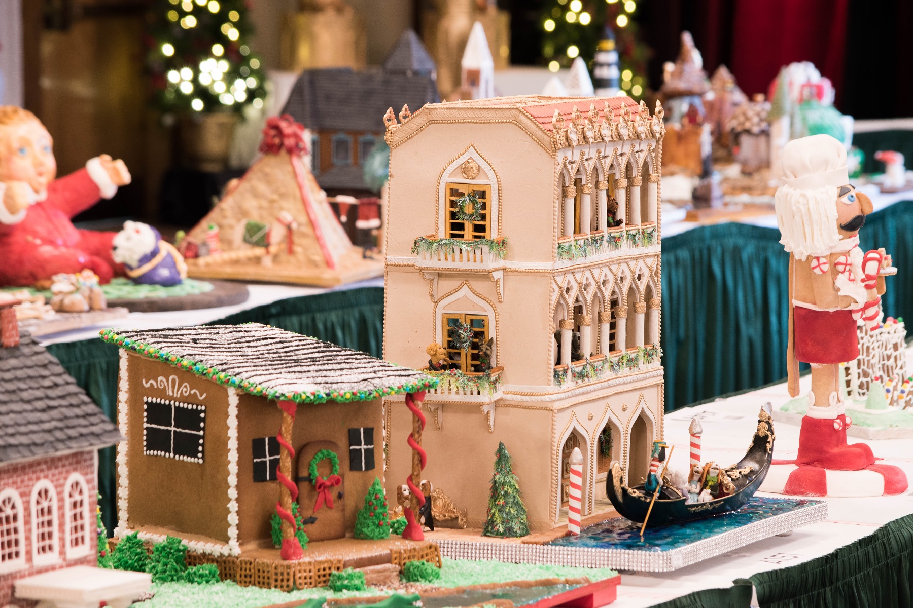 gingerbread house contest
