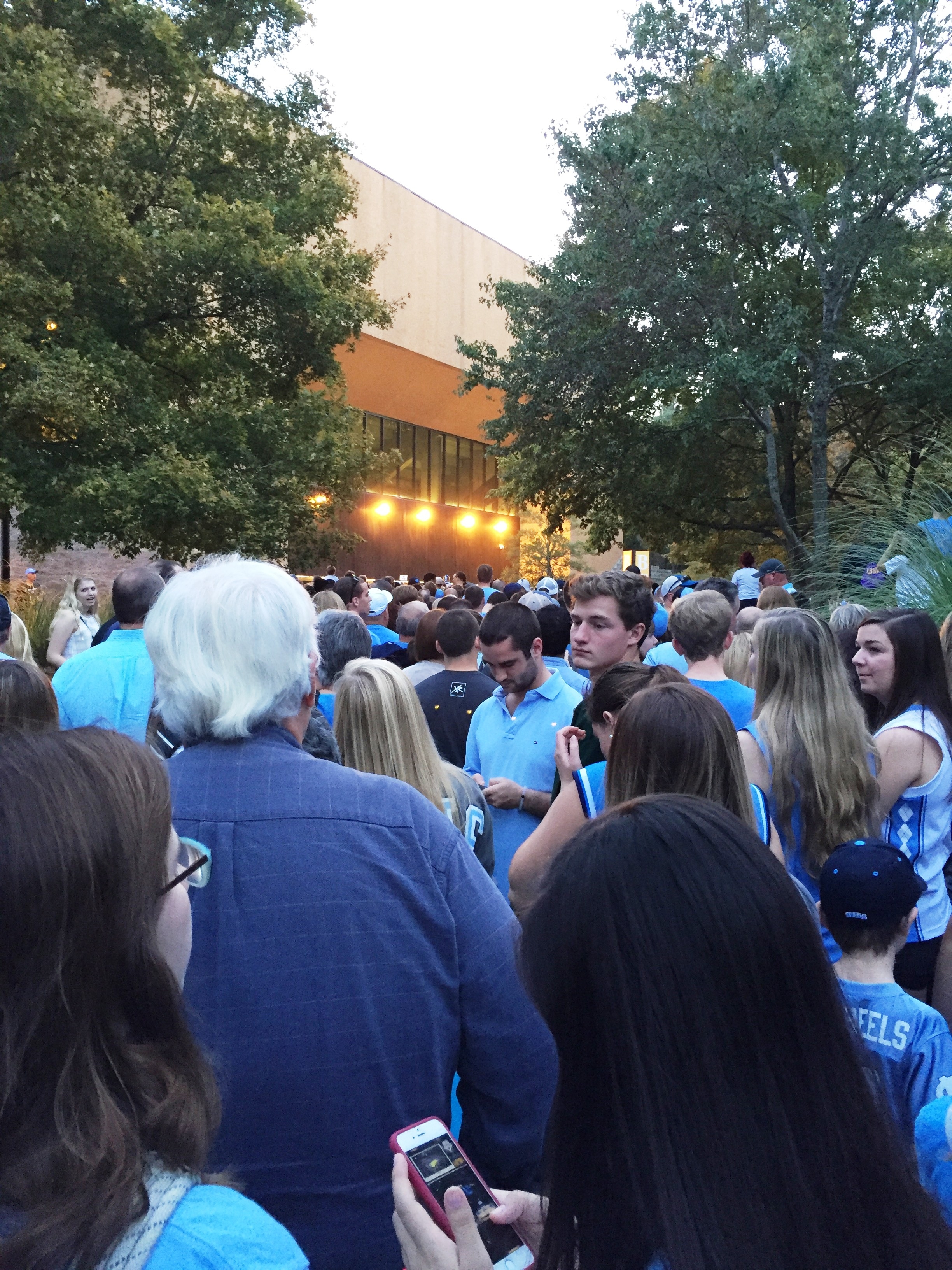 Crowd outside Dean Smith Center for Late Night w/ Roy