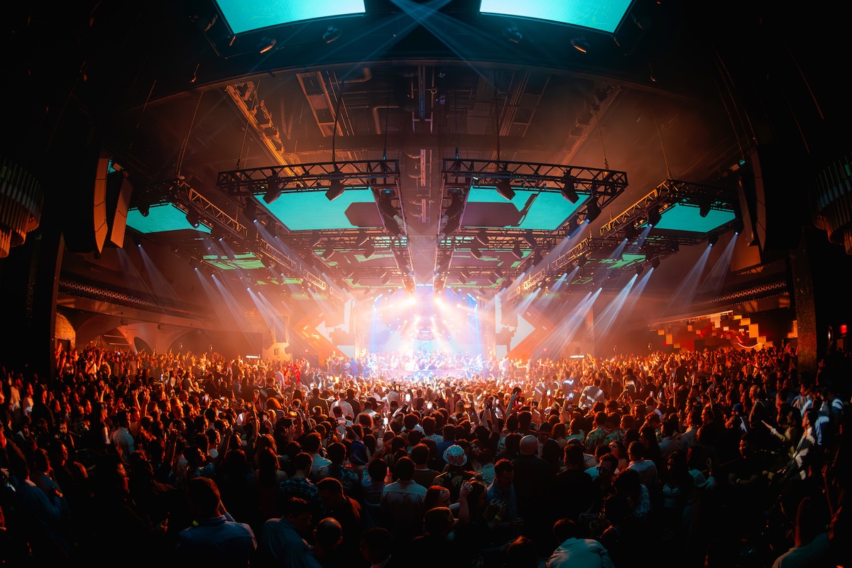 Zouk Nightclub at Resorts World Las Vegas with immersive production lighting and crowd