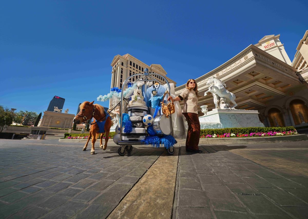 World Couple bellhop cart with pony, Caesars Palace valet