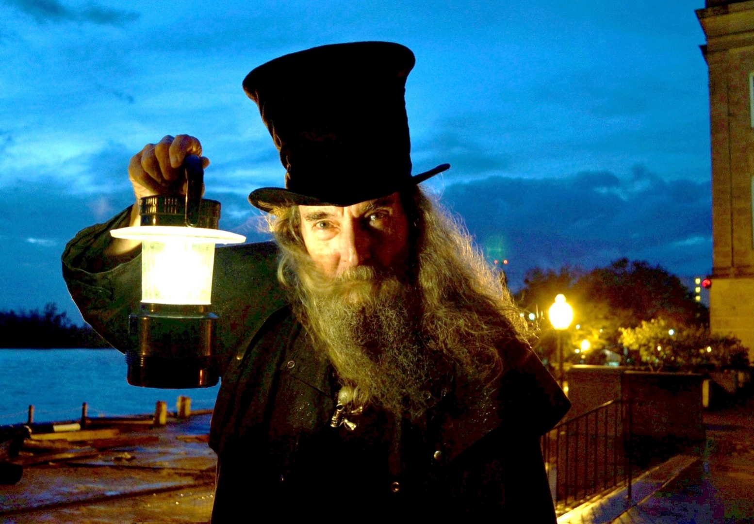 Ghost Walk tour guide